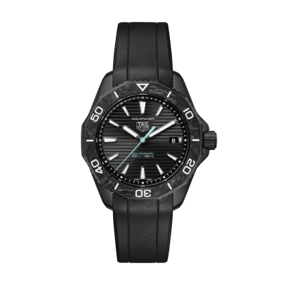 タグ・ホイヤー アクアレーサー
プロフェッショナル200 ソーラーグラフ
